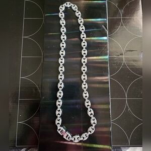 Mens Gucci link iced out chain necklace nwt stainless steel.